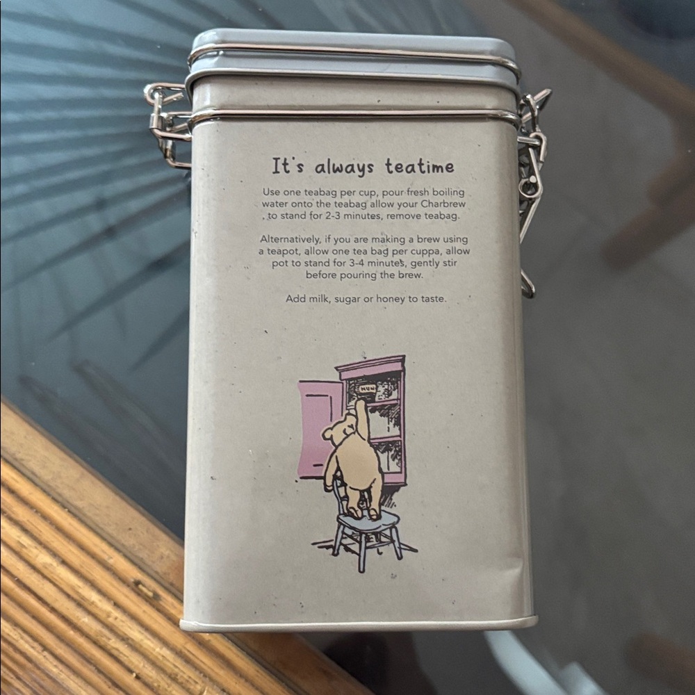 Earl Grey Tea Tin (Winnie the Pooh) - Picture 2 of 4